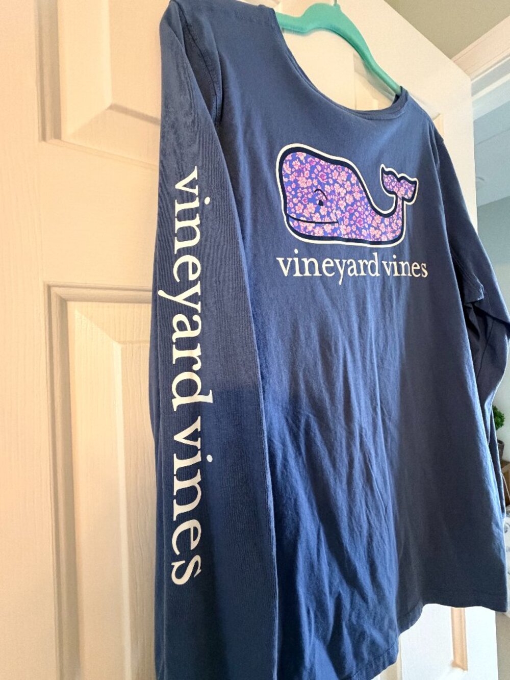 Vineyard Vines Women’s Long Sleeve Floral Whale Pocket Tee Dark Blue XL EUC